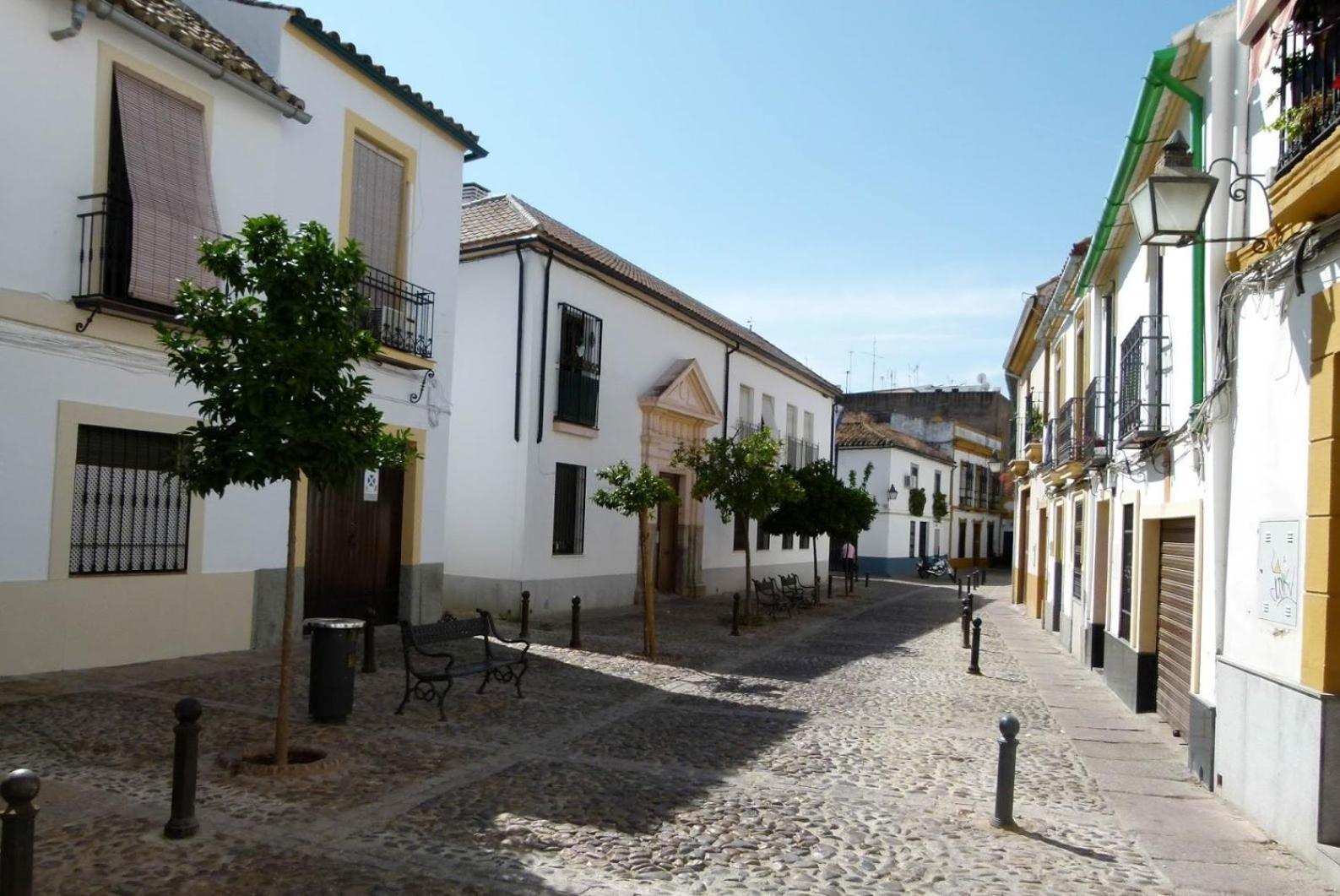 Apartamentos Los Patios De San Agustin Kordoba Bagian luar foto